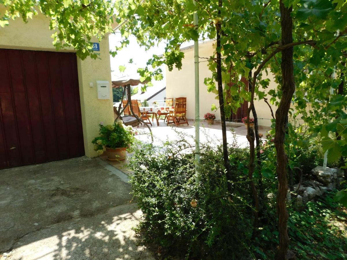 Apartment Varelija Bribir  Buitenkant foto